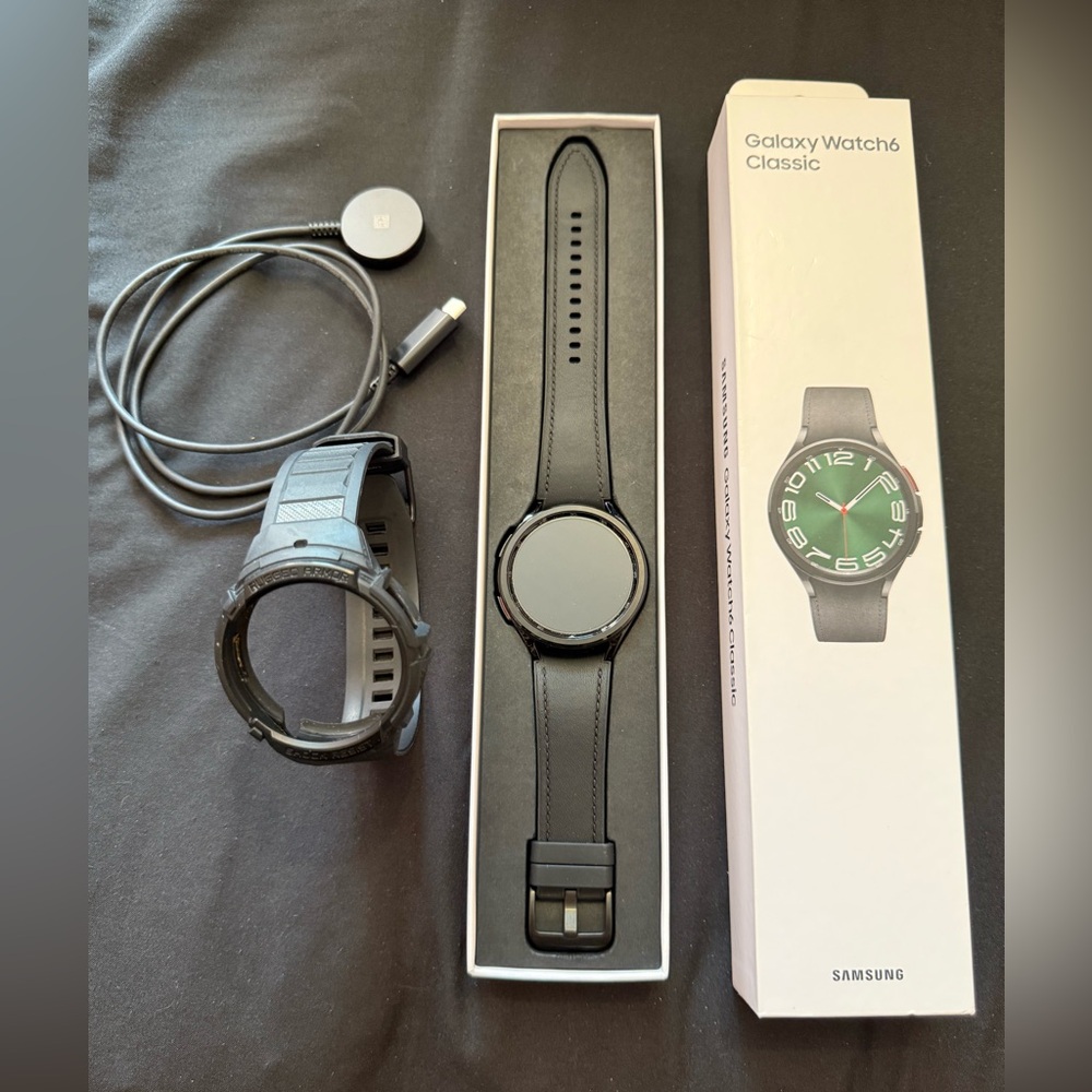 Samsung Galaxy Watch6 Classic in Black